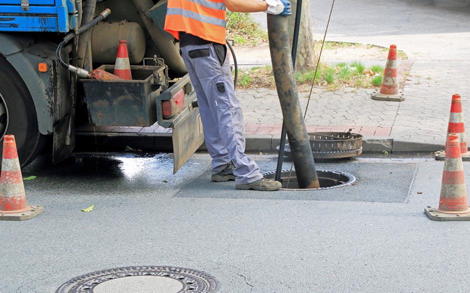 comment déboucher un wc Paris